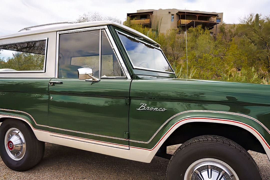 1973 Ford Bronco auction photograph 2
